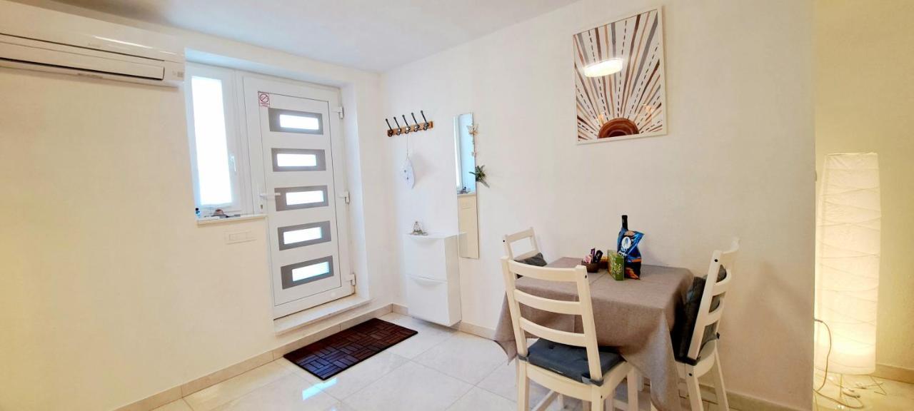 Apartment Ararita Krk Town Dış mekan fotoğraf